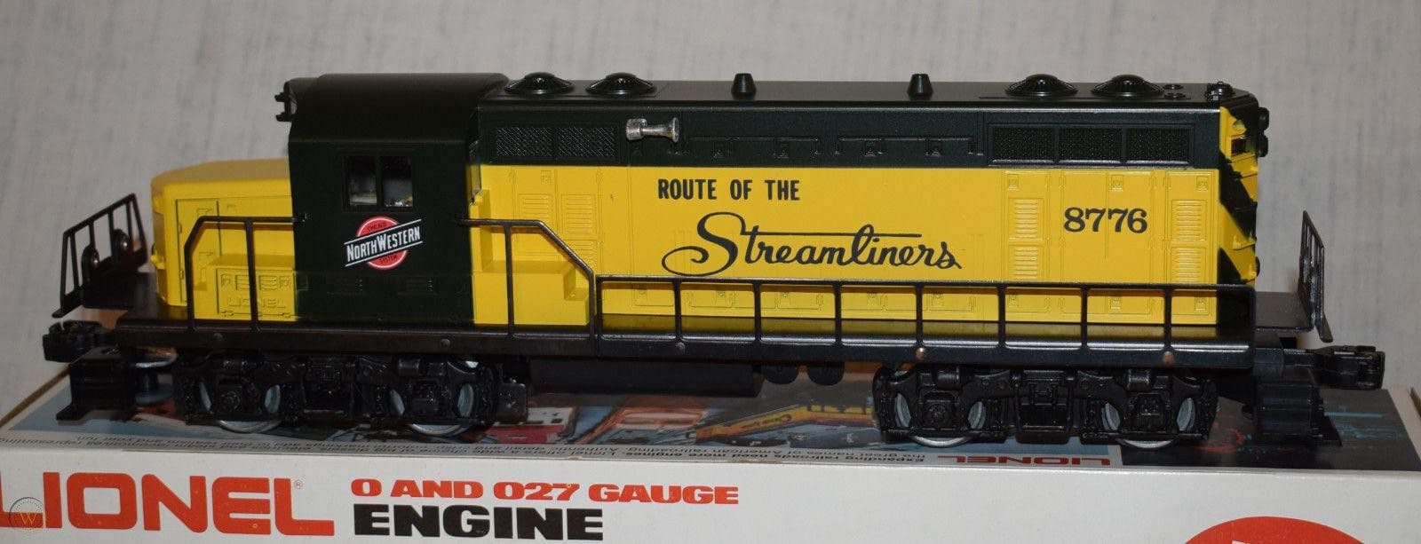 Vintage Lionel, Northwestern, Route of the Streamliners, deals Diesel Engine, No. 8776